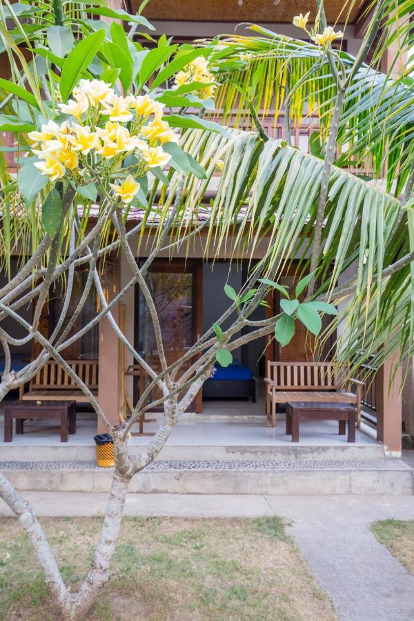 Asoka Homestay Senggigi Zewnętrze zdjęcie